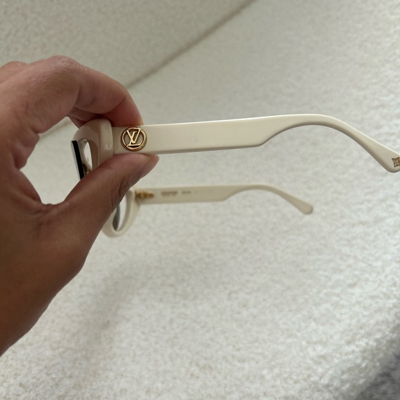 Louis Vuitton Split Cat Eye Sunglasses - Picture 5 of 9